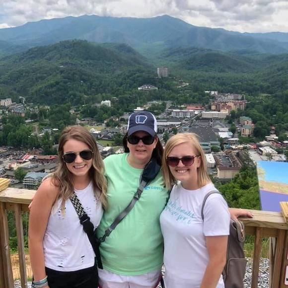 Meet your Posher, Kelly - Picture 1 of 1